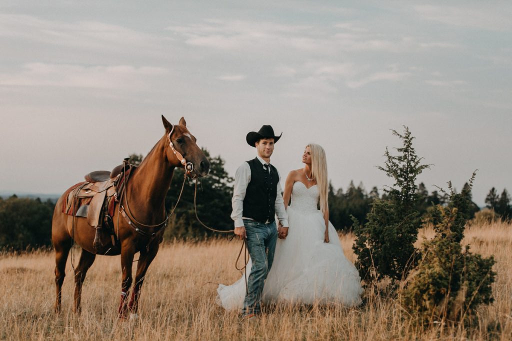 hochzeitsfotos-mit-pferden-hochzeitsfotograf-toscana-schwarzwald-after-wedding-shooting-mit-pferden