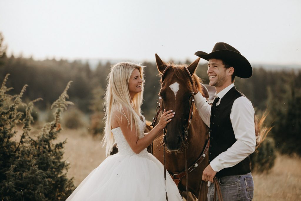 hochzeitsfotos-mit-pferden-hochzeitsfotograf-toscana-schwarzwald-after-wedding-shooting-mit-pferden